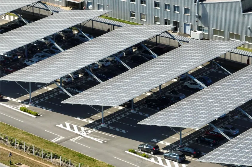 Hangar photovoltaïque