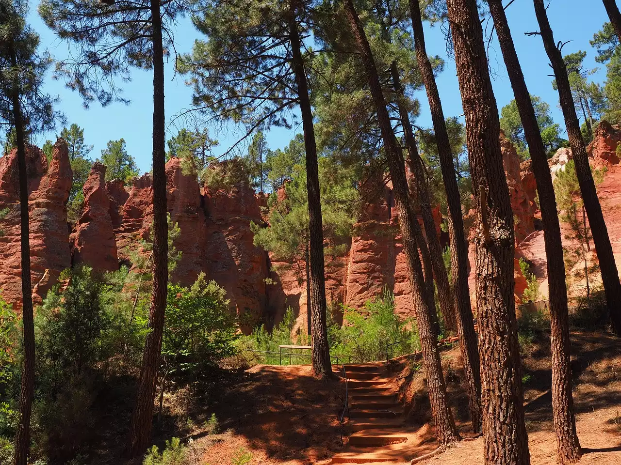 Découvrez le chemin des carrières : Un voyage au cœur du patrimoine géologique